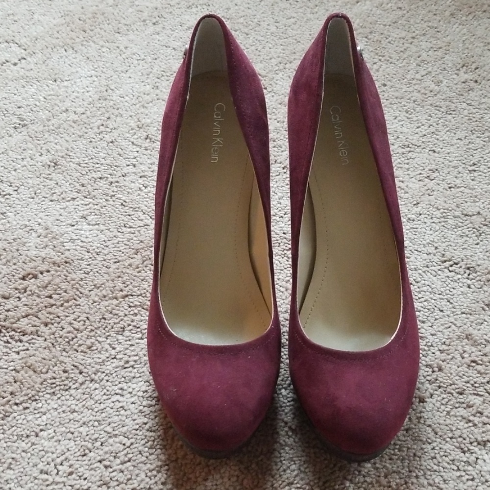 Calvin Klein Kendall Pumps